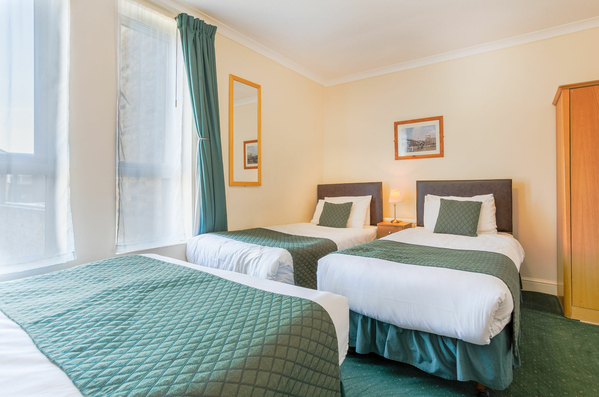 London Town Hotel Luaran gambar