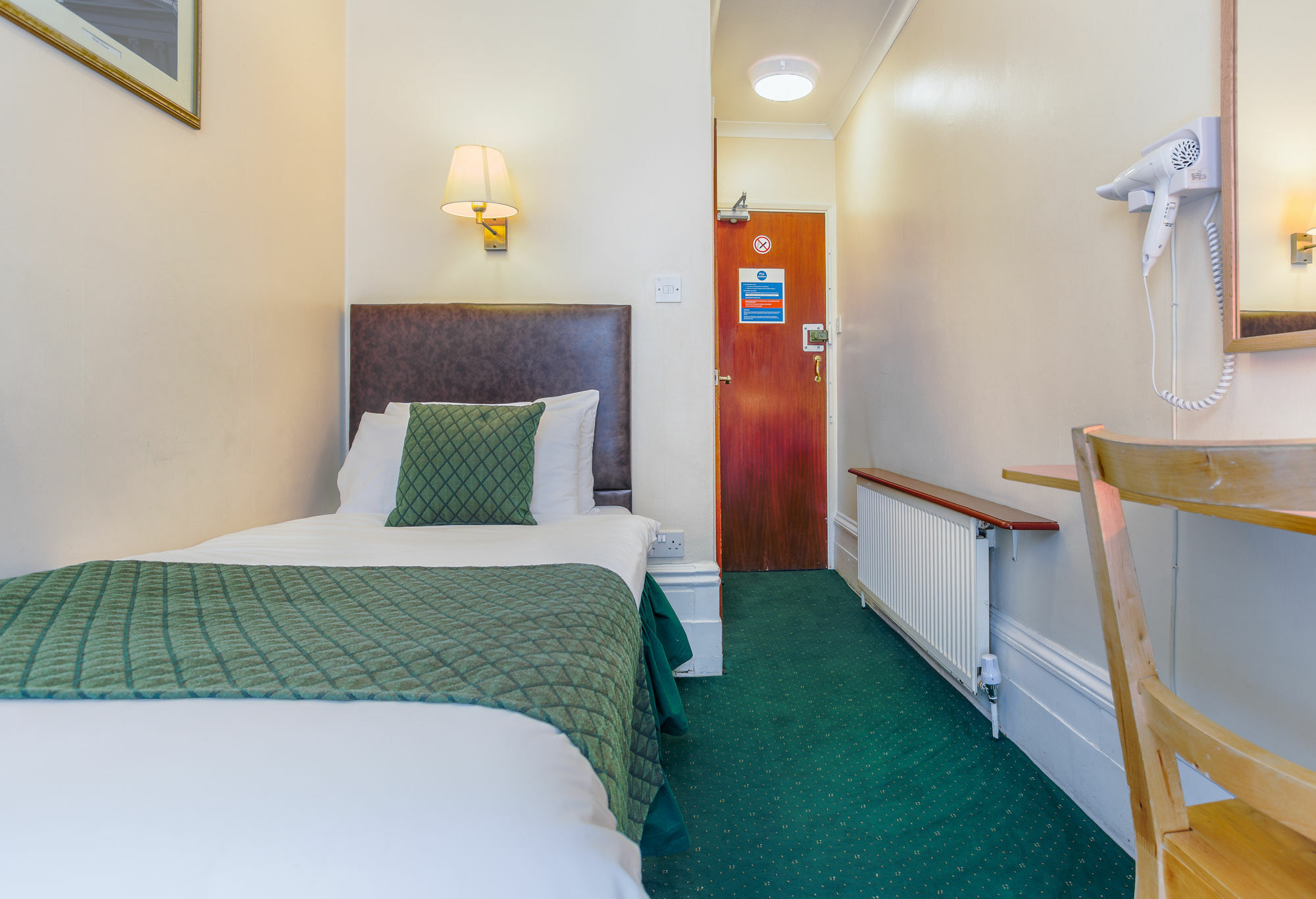London Town Hotel Luaran gambar